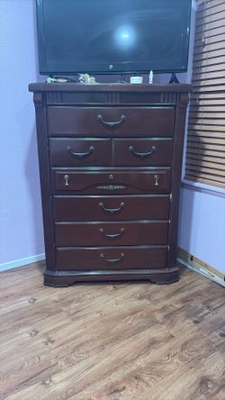 Hard Wood 6 Drawers