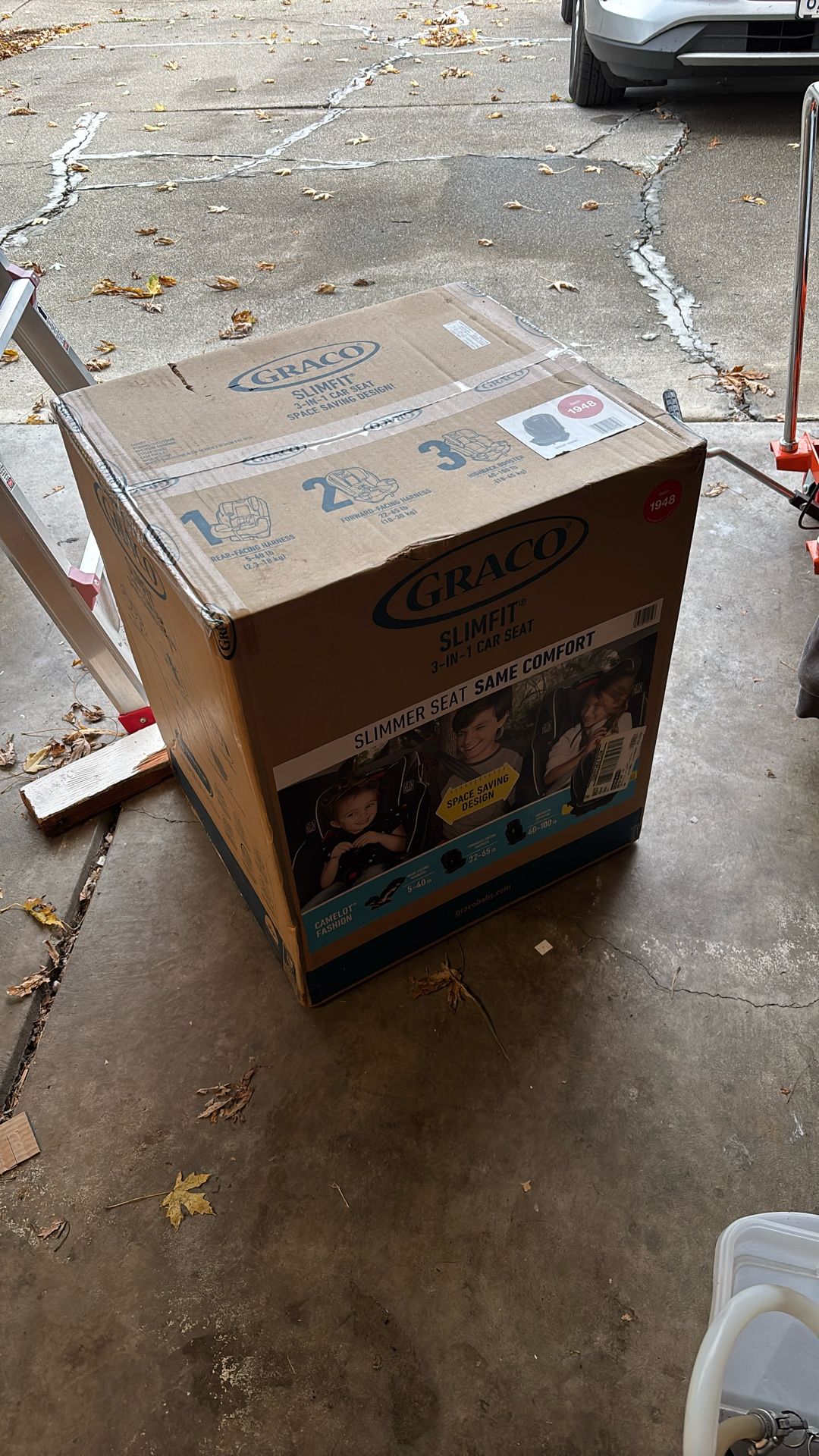 Graco 3-in-1 Slimfit Car Seat