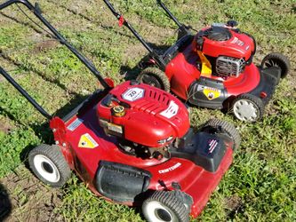 BRIGGS & STRATTON - 2 Lawnmowers for sale