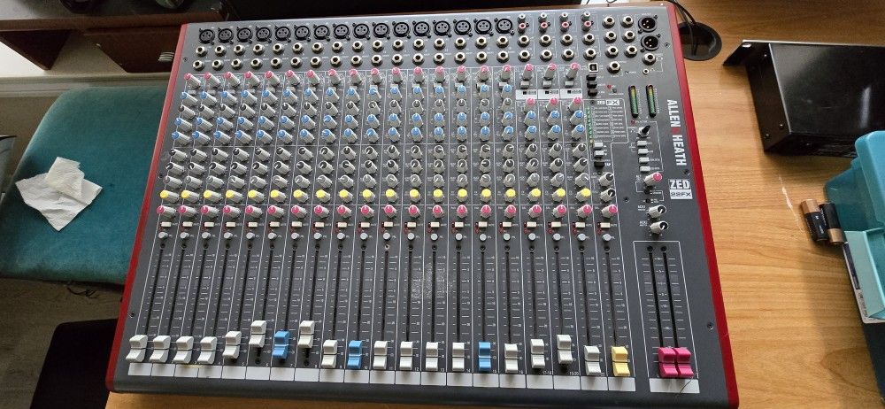 Allen&health Zed-22fx Mixer