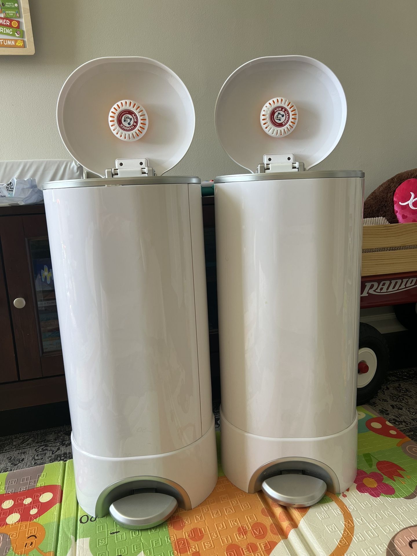 2 Munchkin Diaper Pails