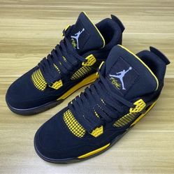 Air Jordan 4 Retro Black and Yellow Size 10