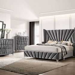 Brand New Elegant Queen Size Carrisa Bedroom Set 