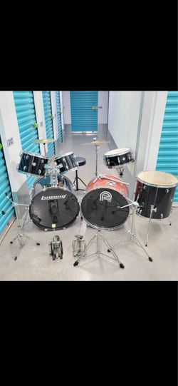 Drum set 2 bass drums