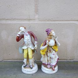 Vintage Colonial Couple Figurines 