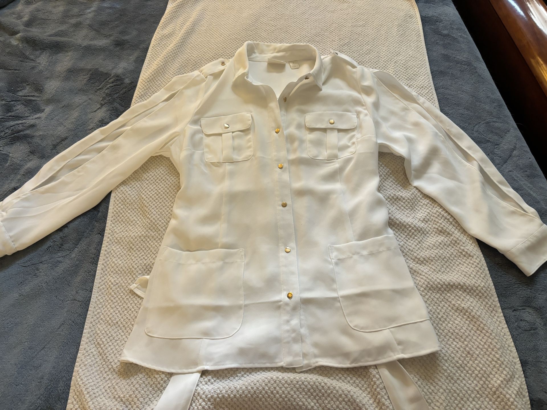 Chico’s White Belted Tunic Top With Gold Buttons Sz 2/12