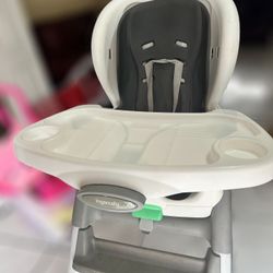 Modern White Baby High Chair W/ Reclining Seat 
