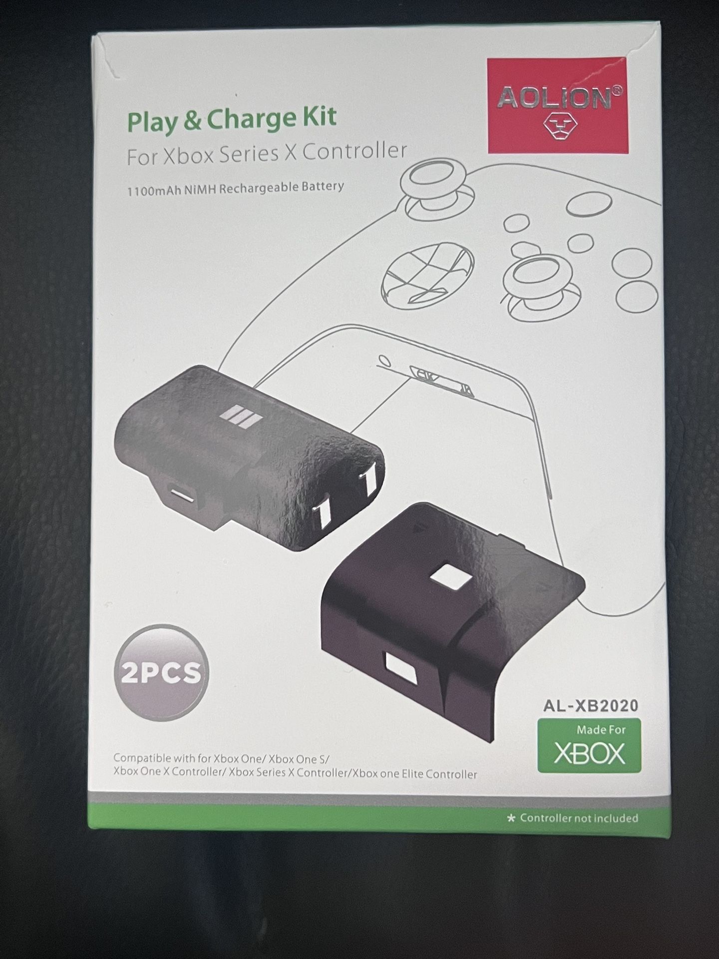 AOLION 1100mAh NiMH Play & Charge Kit For Xbox Series X Controller 