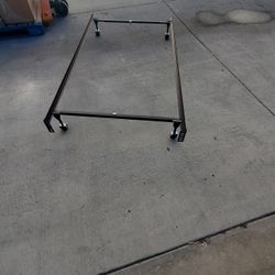 Twin Metal With Bunky Board And Mattress 220