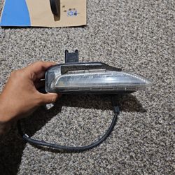 Infiniti Q50 Passenger Side Signal 
