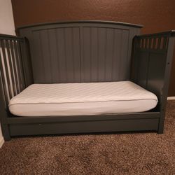 Crib With Changing Table