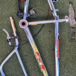 Gt bmx frame and handlebars 