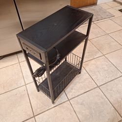 New 17x24x8  power side table