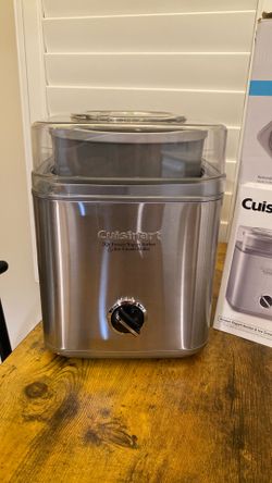 Cuisinart, 2qt frozen yogurt, sorbet, and ice cream maker