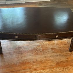 Beautiful Vintage Coffee Table 