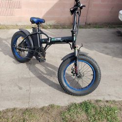 Big Electric Bike Ebike E-bike 35mph 40miles. Is used need some work. But battery 100 keys & charger. All work 100%.$375! Or Trade are welcome