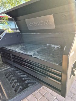 Husky 52 inch top hutch tool chest with drawers tool box