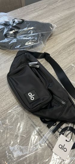 alo Fanny Pack