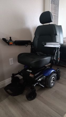 Merit vision Sport powered wheelchair