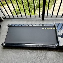Caminadora compacta tipo walking pad – casi nueva