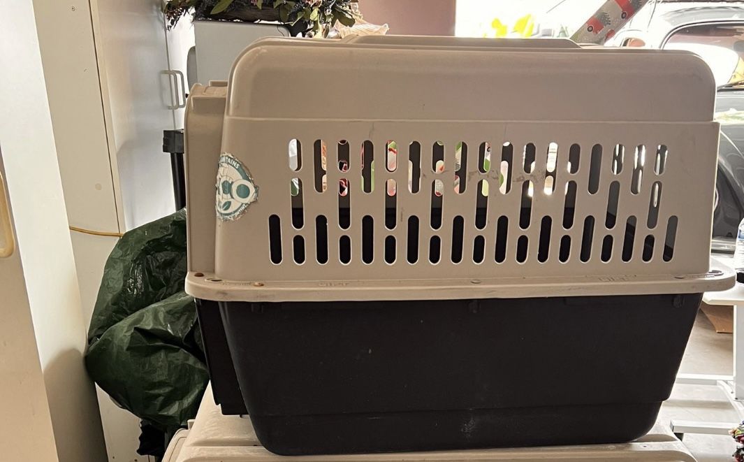 No door dog kennel/house    $25