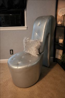 Headboard / high heal chair