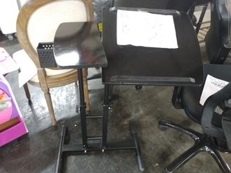 Laptop desk