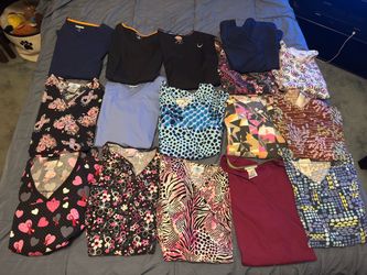 Mix of Medical Field Scrub Tops & Bottoms  Small/Medium Total 16