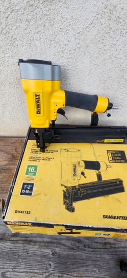 Dewalt staple gun 1" Tool Only for staco