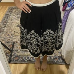 Black Skirt With Design (I’m 5’3’’)