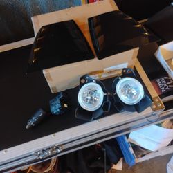 All New)For Mazda 3 ,New Fog Lights ,Dog Light Control Lever Also For Blinkers And Side Small Back Windows Covers. $80 For All