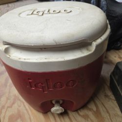 I Gallon Igloo Drink Dispenser 