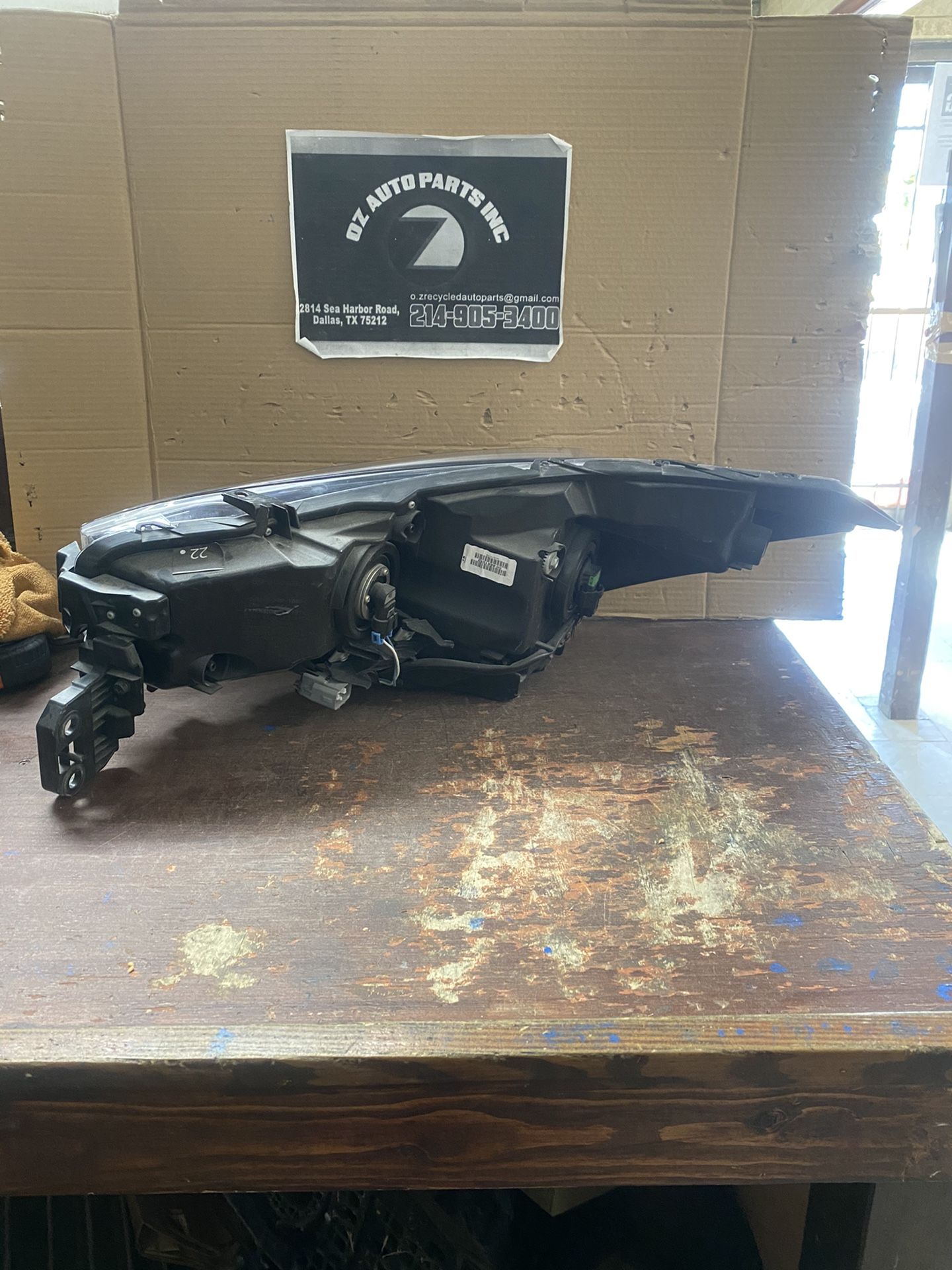 2018-2019 SUBARU LEGACY RIGHT HEADLIGHT HALOGEN