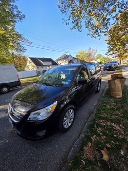 2012 Volkswagen Routan