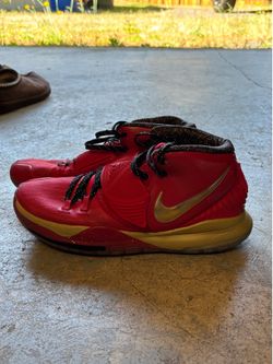 Kyrie basketball shoes