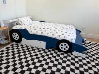 Blue car bed (full)