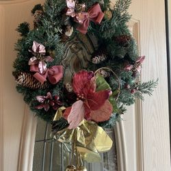 Christmas Wreath….approx. 17”Dia. Great Condition! 