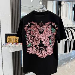 L.ouis T Shirt . Size Small Medium Xl And 2xl . 5 For $299