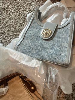 12 handbags plus 3 more I didn’t post cuz I ran out of space