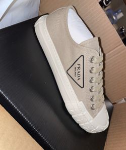 Brand New Prada Sneakers size 38