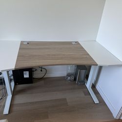 Adjustable Standing Desk - L-Shaped, Motorized