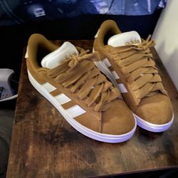 Adidas campus