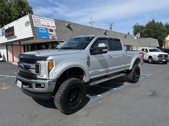 2017 Ford F-350 Super Duty XLT, 4 Link BDS 6IN, Fuel and 37s, Fox shocks