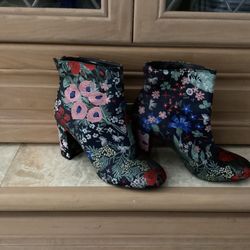 Metaphor Satin Floral Ankle Boots Size 10