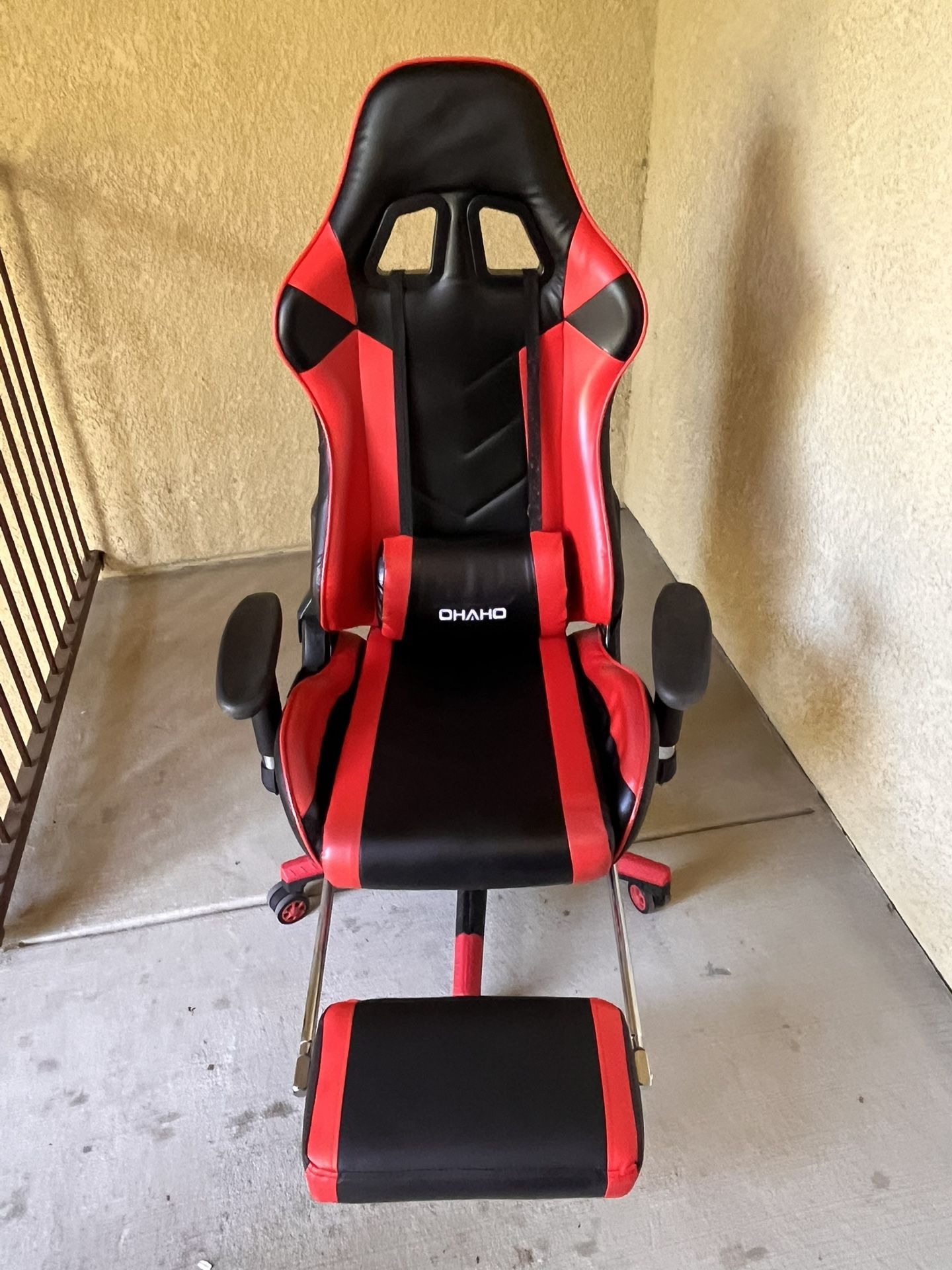 Ohaho Racing Style Gaming Office Chair, Adjustable Lumbar Support, Swi