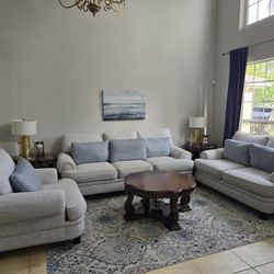 Broyhill Living Room Set