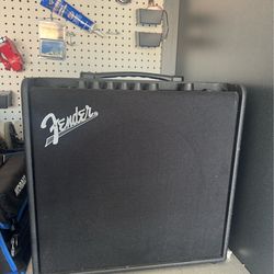Guitar amp