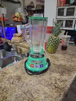 Waring  Food AndBeverage BLENDER COMMERCIALLY RATED 550 PEAK WATTS