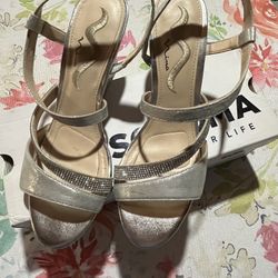 Nina Heals Size 8.5 