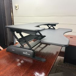 Sit/Stand Desktop Riser - Vari